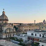 Incantevole Appartamento In Pieno Centro A Roma